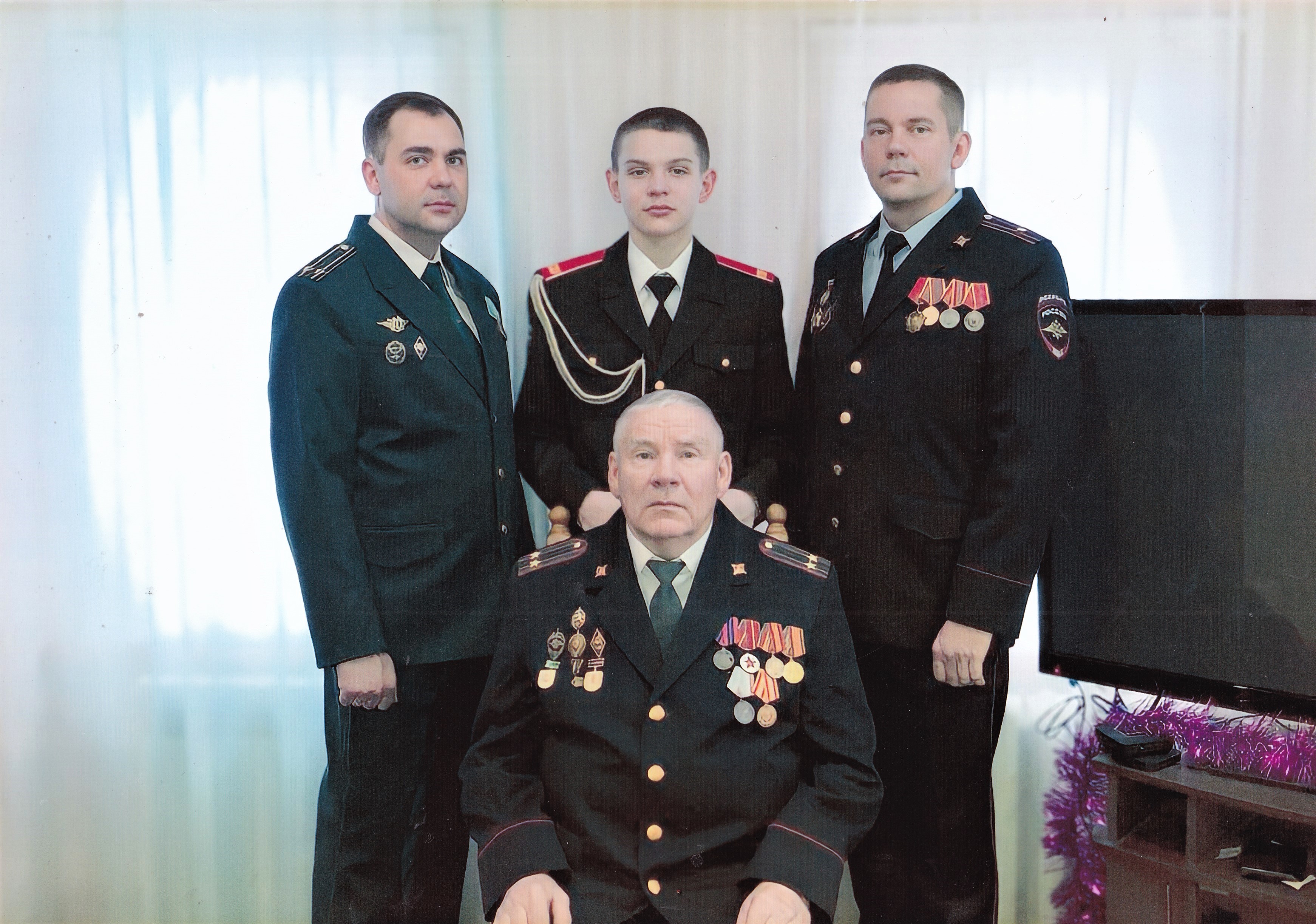 Николай Самсонов — бывший начальник курса Елабужской школы милиции.