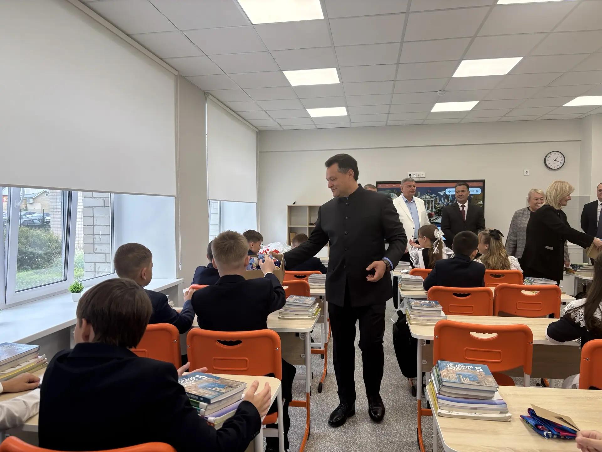 В школе №8 открыли специализированный класс по плаванию