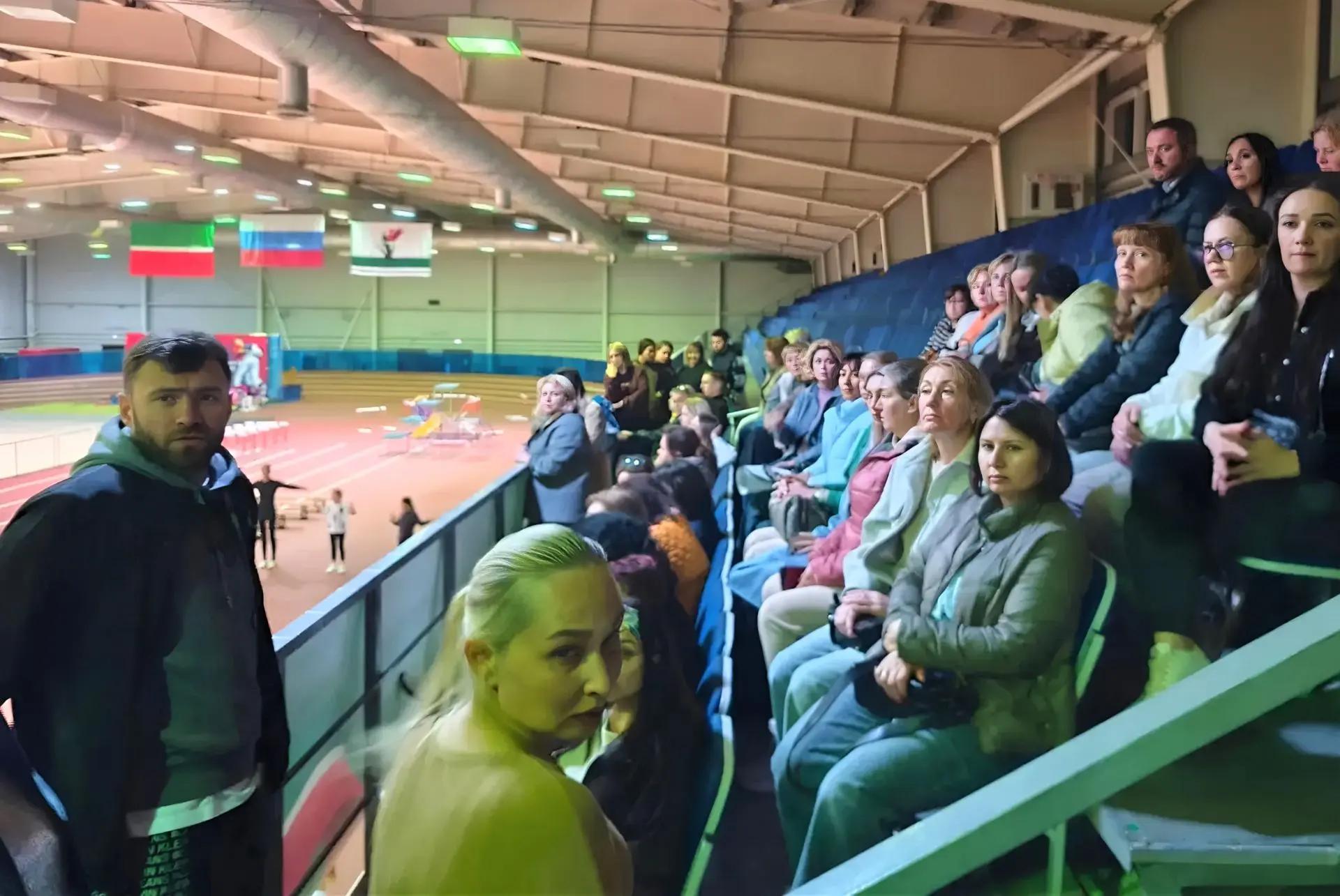 В елабужской школе хоккея прошел День открытых дверей