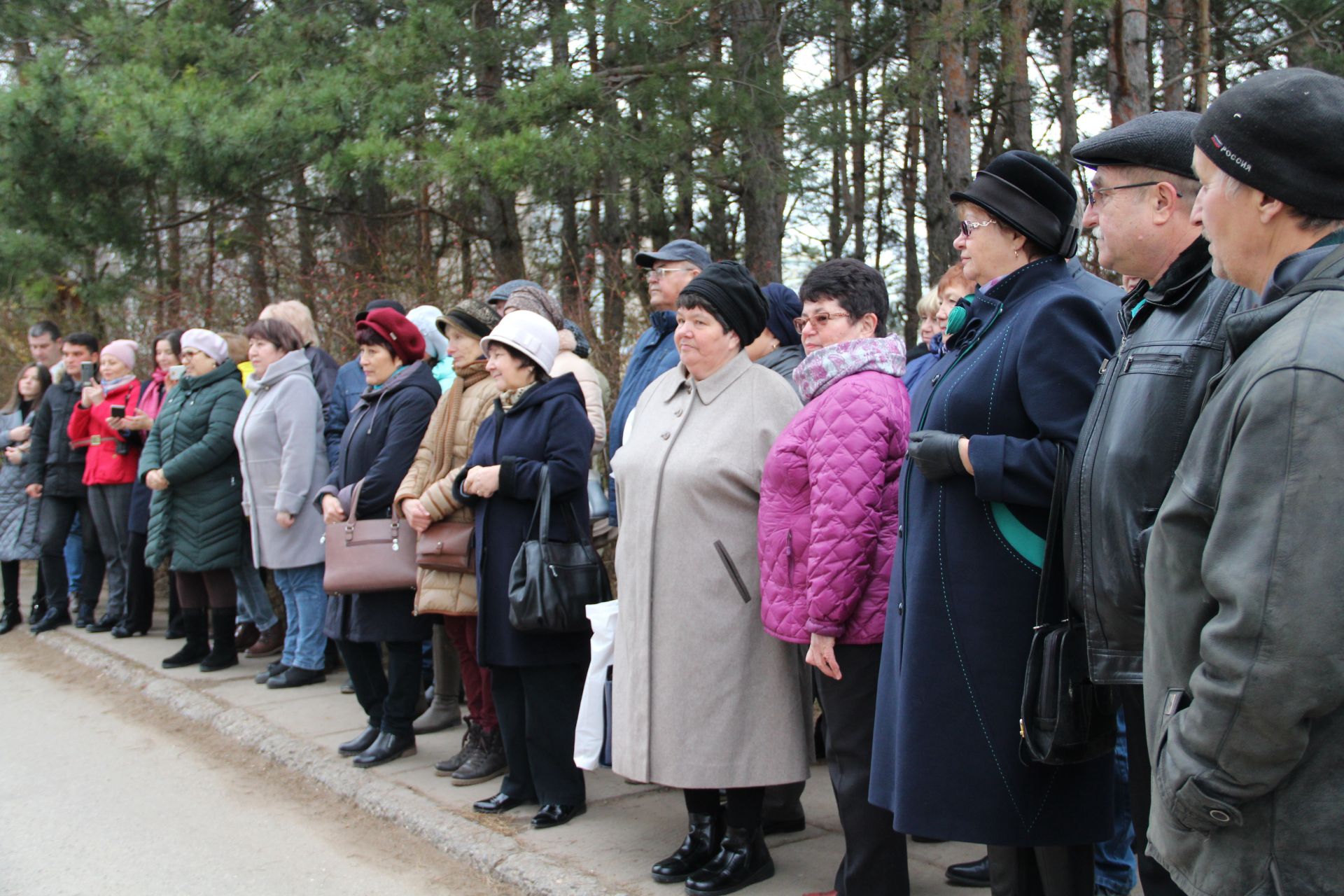 В Елабуге на доме "МЖК" установили мемориальную доску