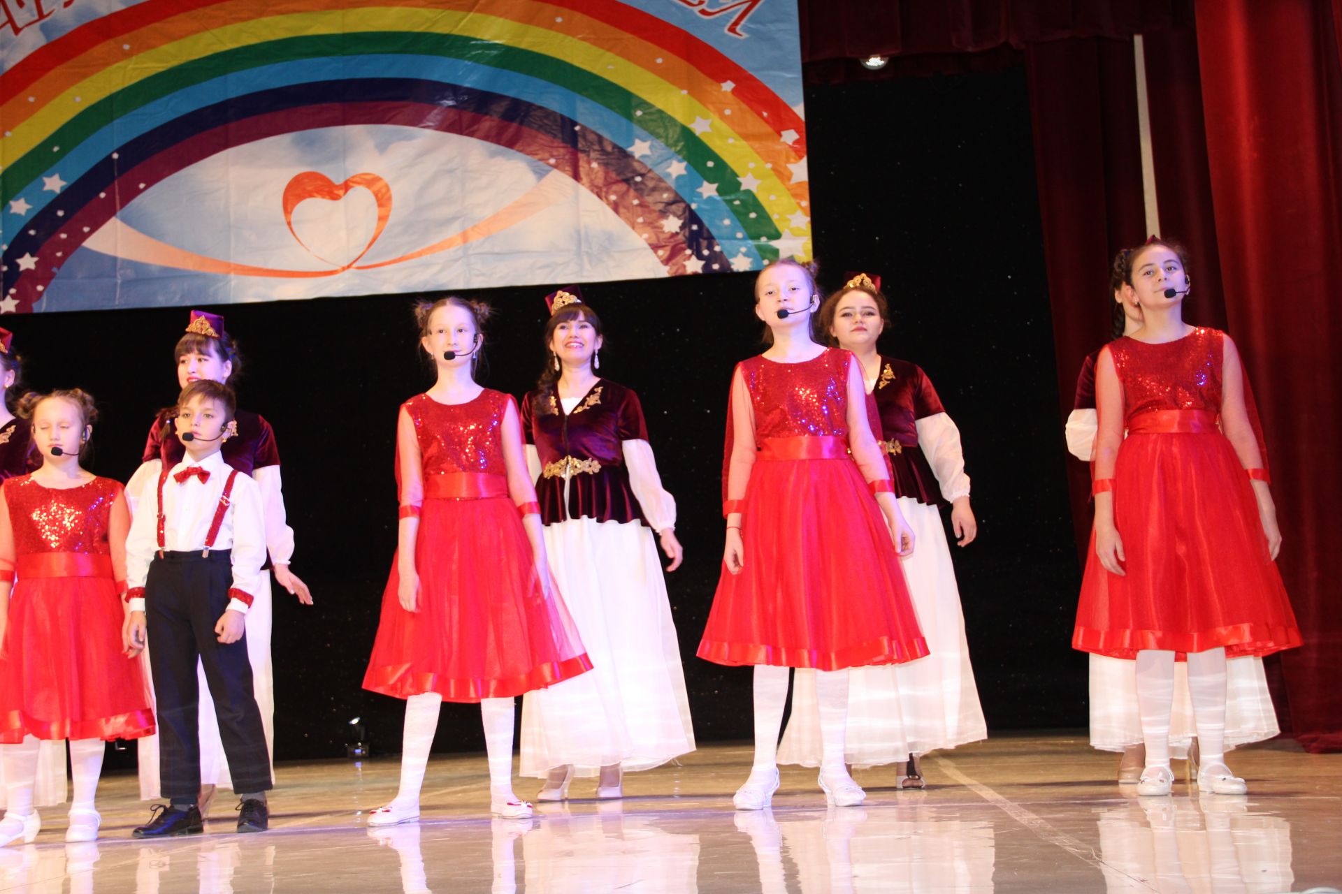 В Елабуге состоялся благотворительный концерт в пользу Регины Аптеевой