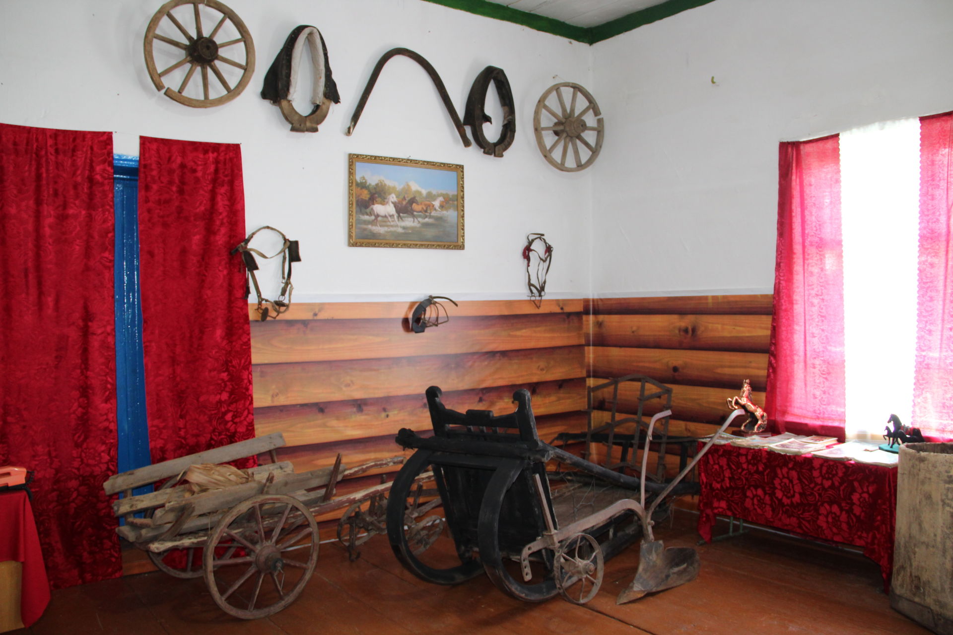 В Международный день музеев в Большом Шурняке открылся Музей села