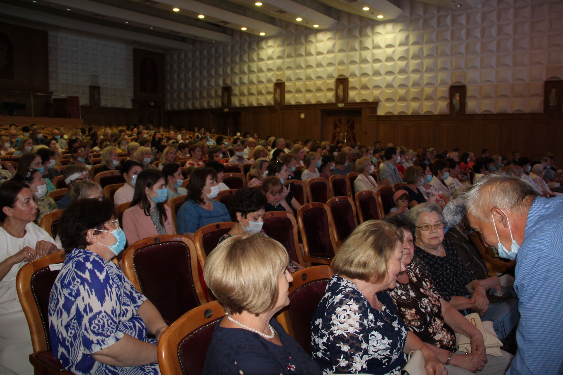 В Елабуге чествовали работников медицины