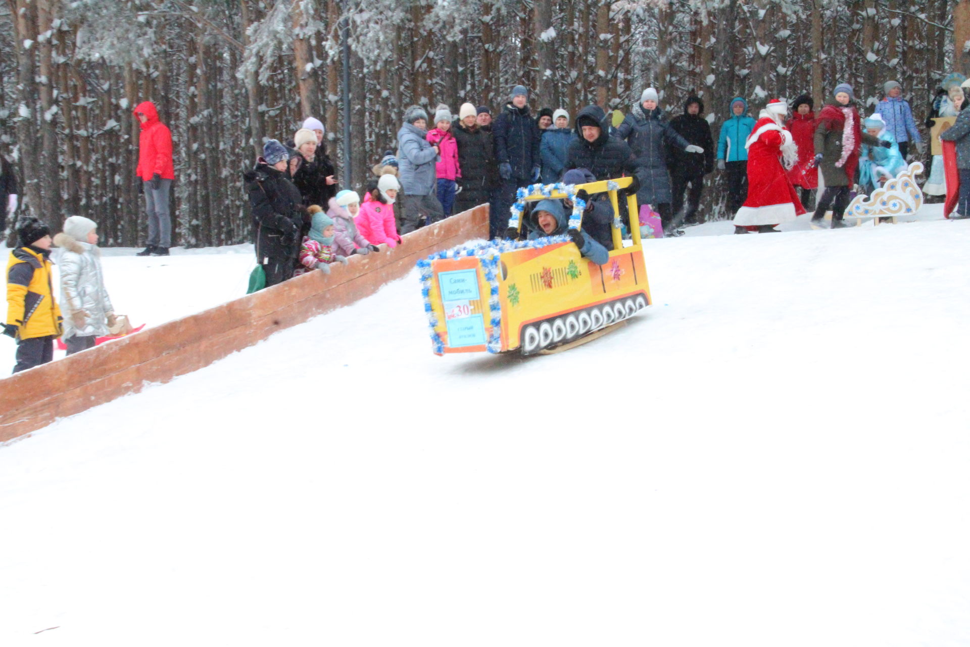 В Елабуге состоялся фестиваль креативных саней «Зима-2022»