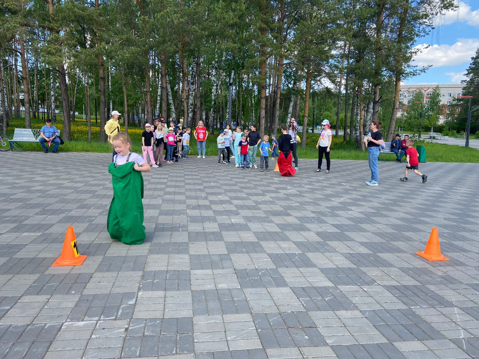 В парке "Гуляй" отметили День защиты детей спортивными состязаниями