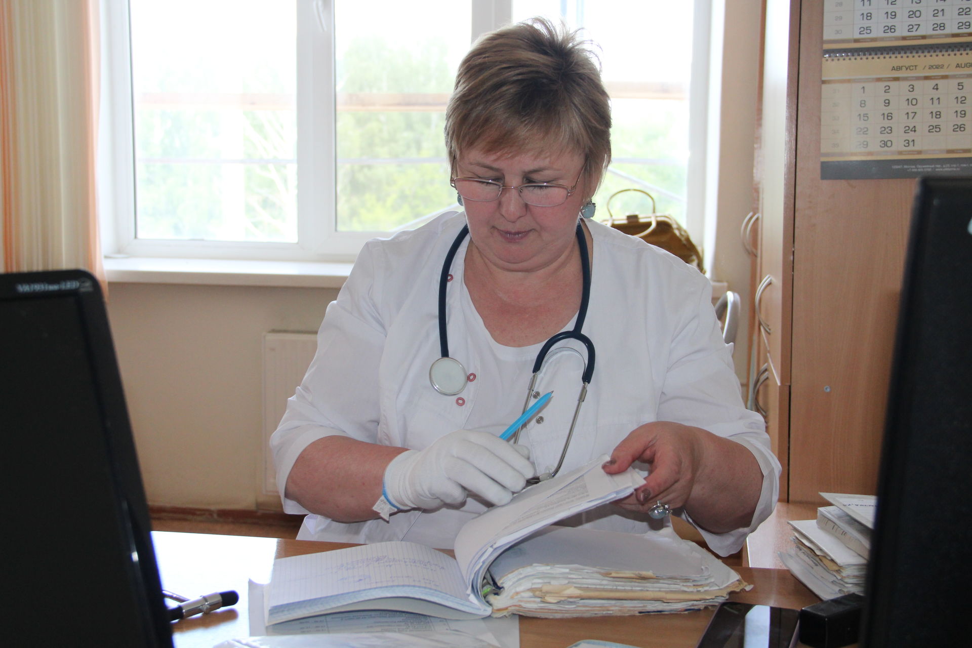 Казанские врачи осмотрели детей с ограниченными возможностями в Елабуге