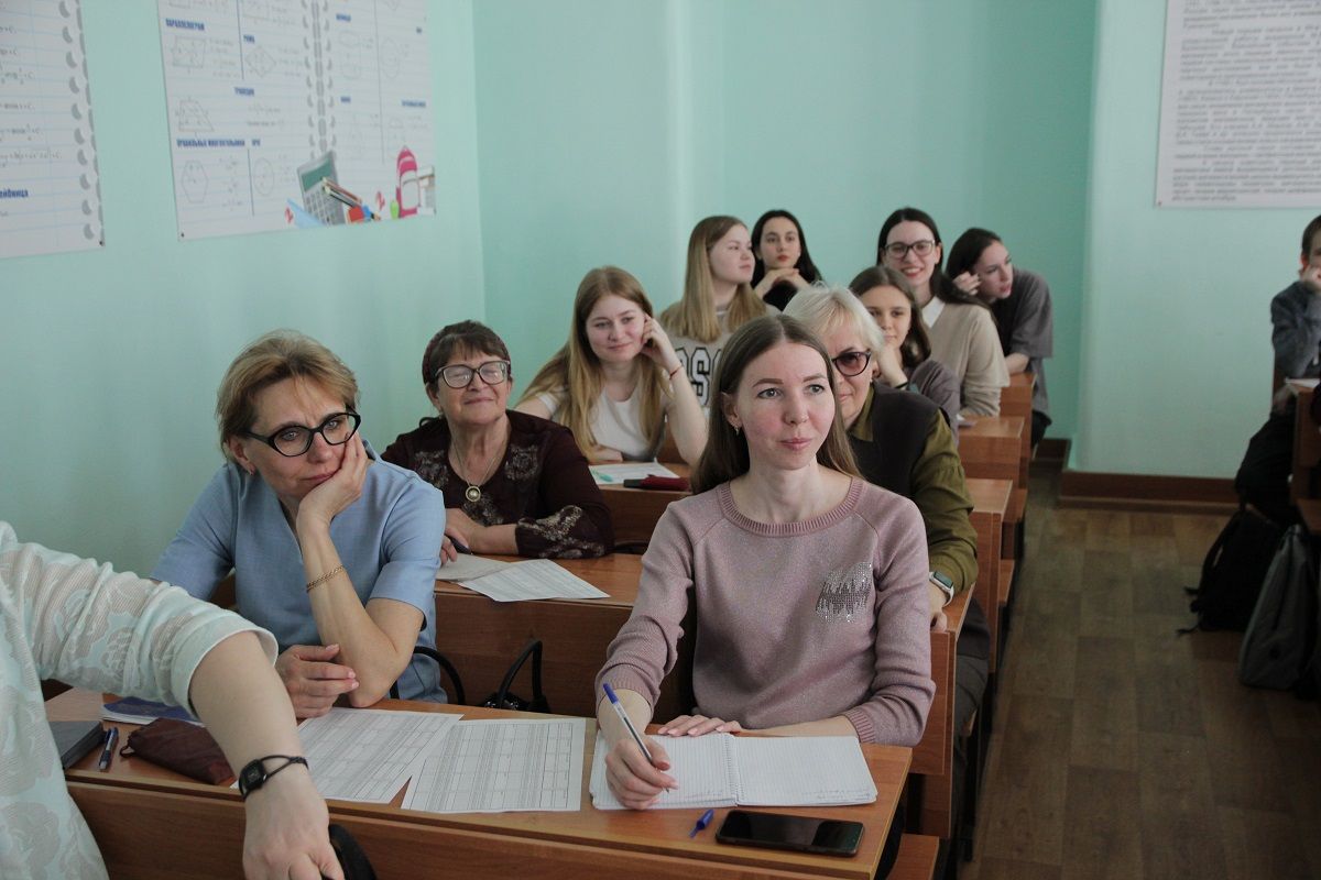 В Елабужский институт съехались выпускники со всей страны