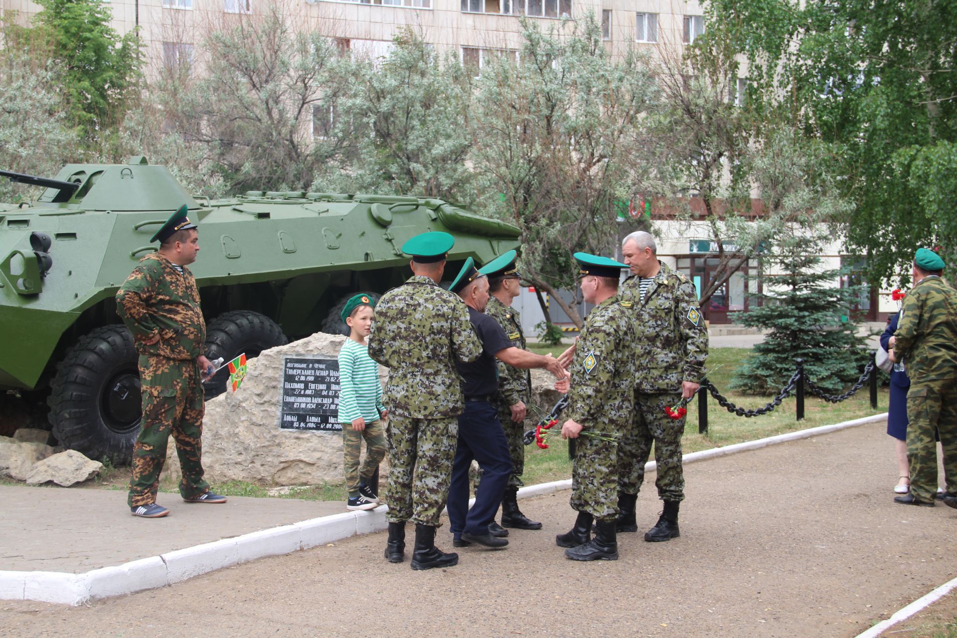 В Елабуге празднуют День пограничника