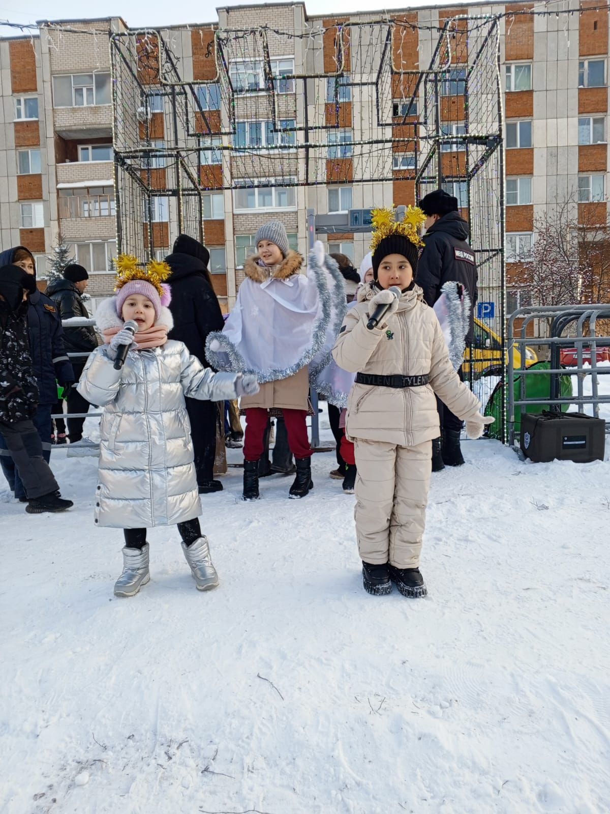 Ребенок из Елабуги получил в подарок на елке велосипед