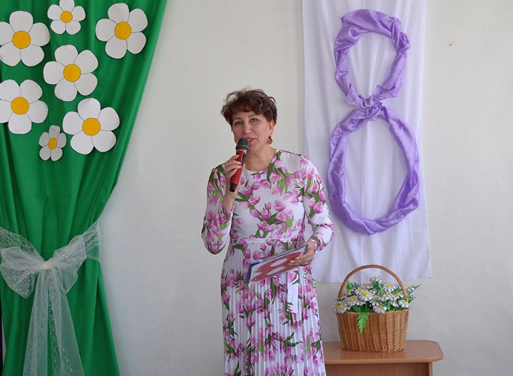 Международный женский день отпраздновали в Елабужском доме-интернате