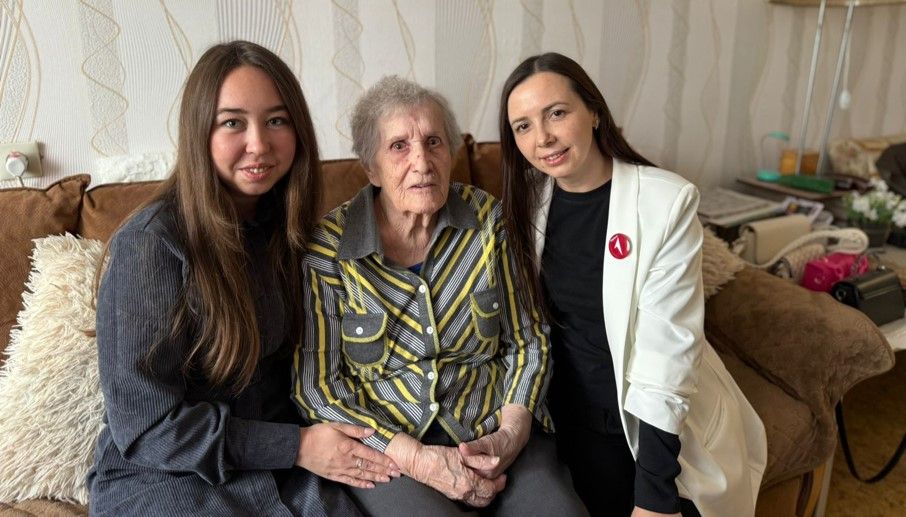 От продуктовых наборов до института: как Елабуга поддерживает своих пенсионеров