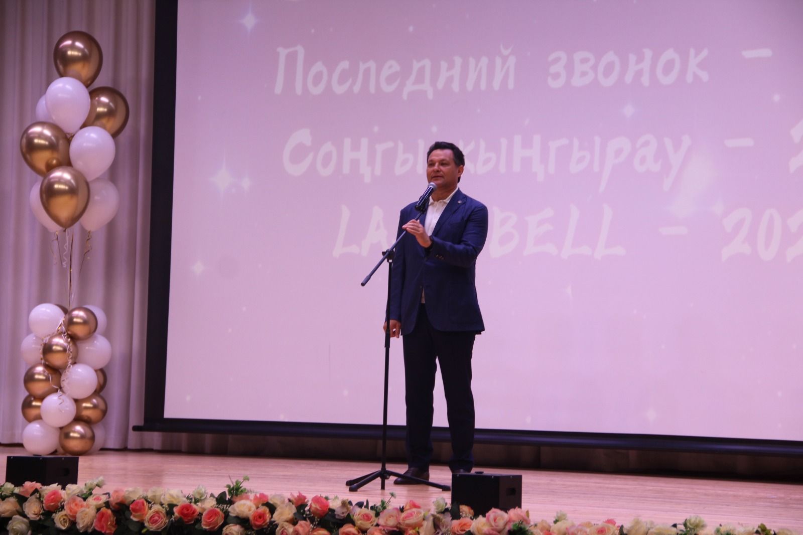 Последние звонки прозвенели для елабужских выпускников