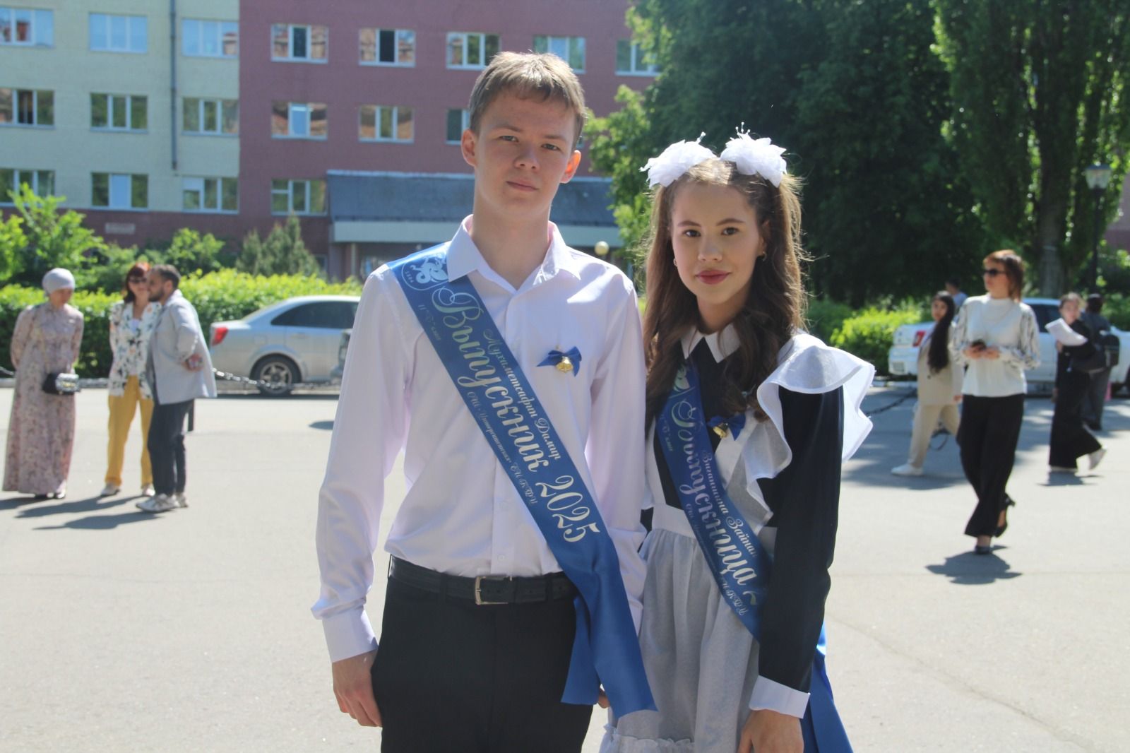 Последние звонки прозвенели для елабужских выпускников