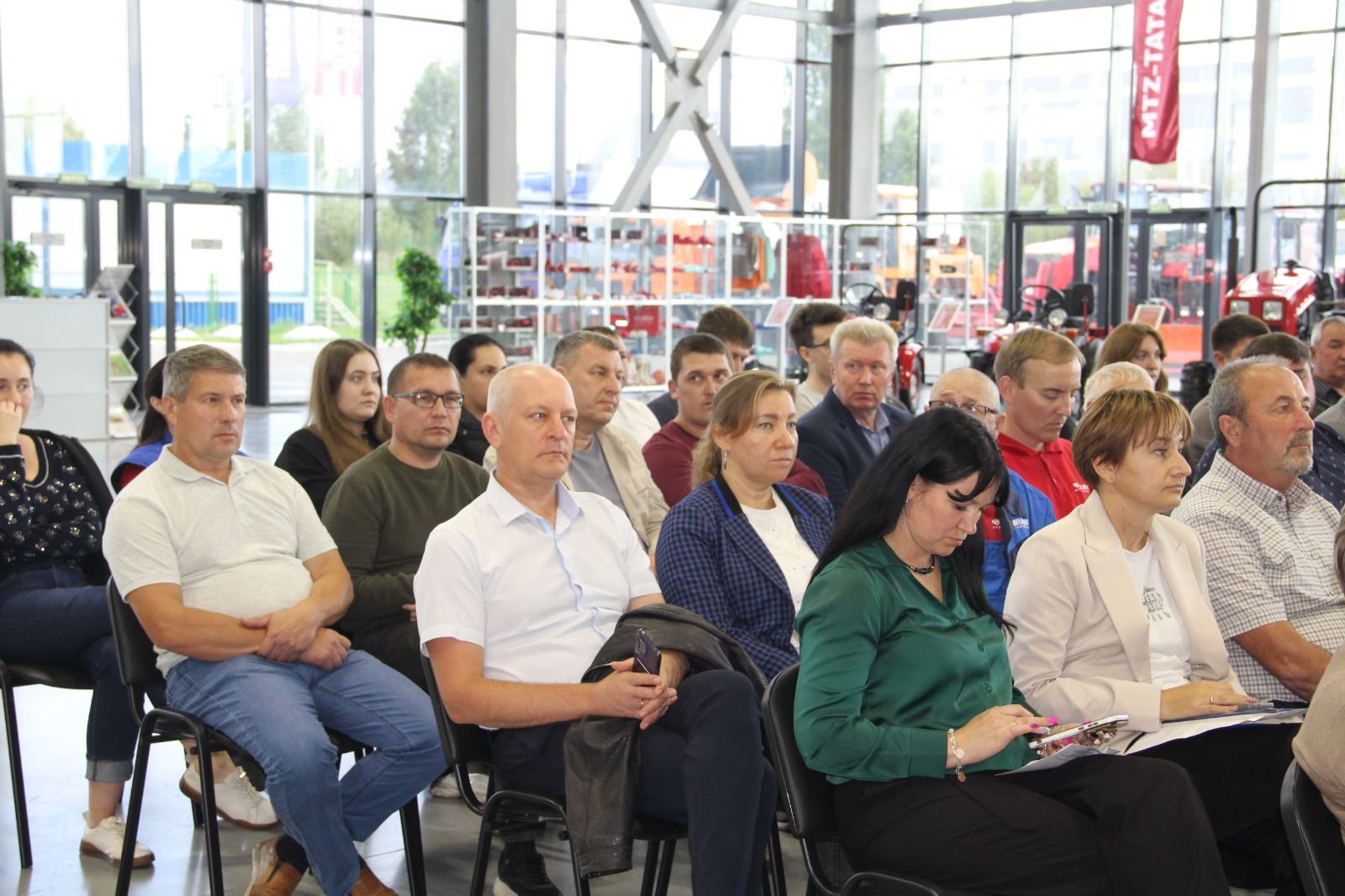 Вопросы и ответы: как прошли встречи главы Елабужского района с трудовыми коллективами