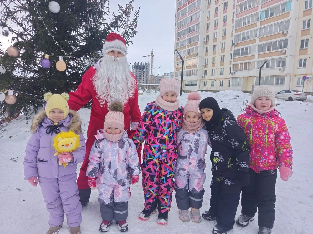 В сквере «Сад у дома» прошло представление «Рождественский пряник»