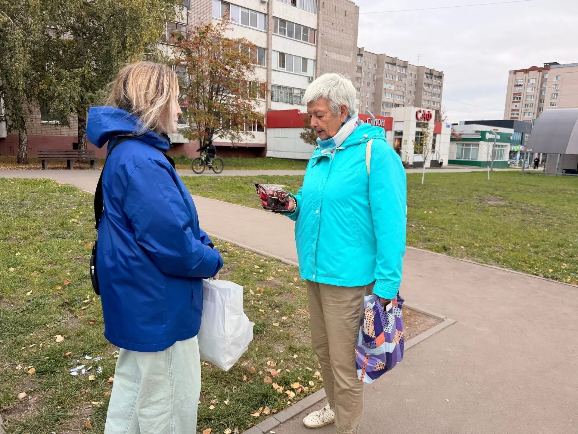 Акцию «Поздравление в пути» провели в Елабуге