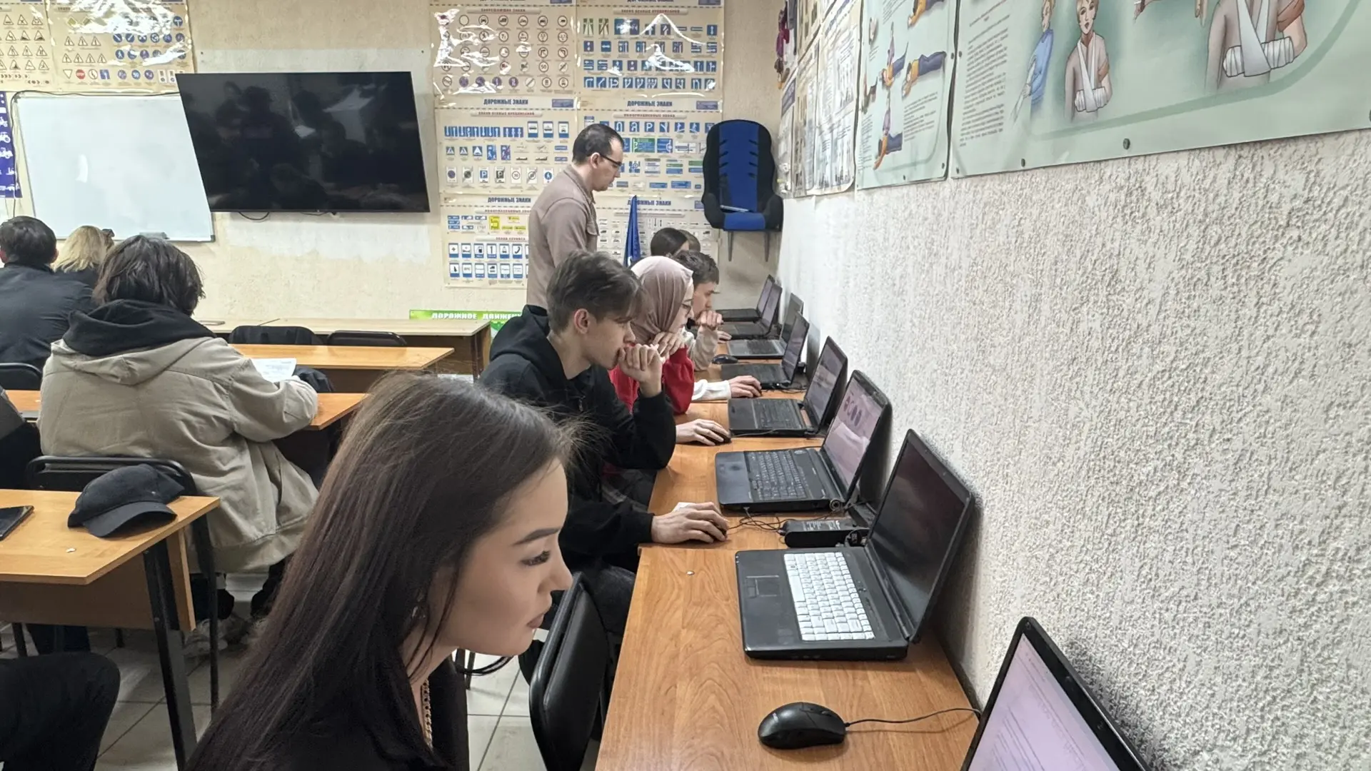 В Елабуге прошёл муниципальный этап конкурса «Автомногоборье», посвящённый 90-летию Госавтоинспекции