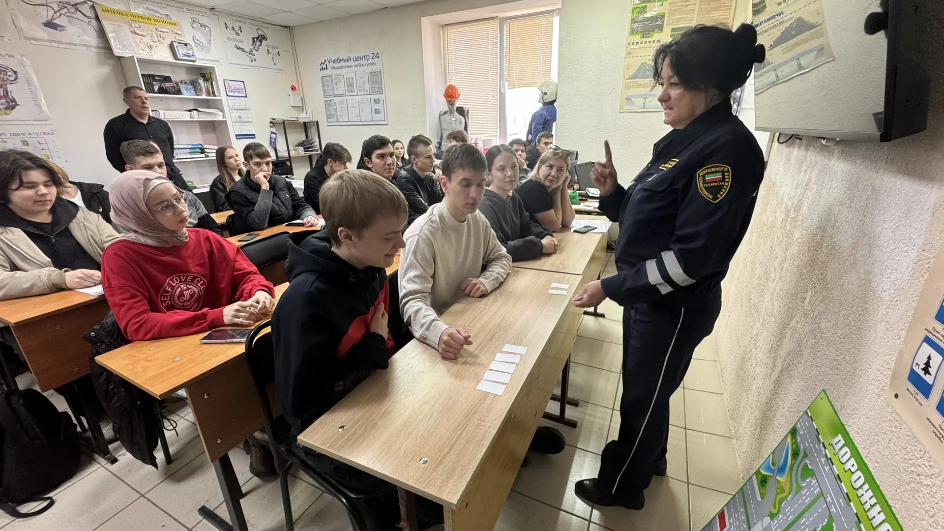 В Елабуге прошёл муниципальный этап конкурса «Автомногоборье», посвящённый 90-летию Госавтоинспекции