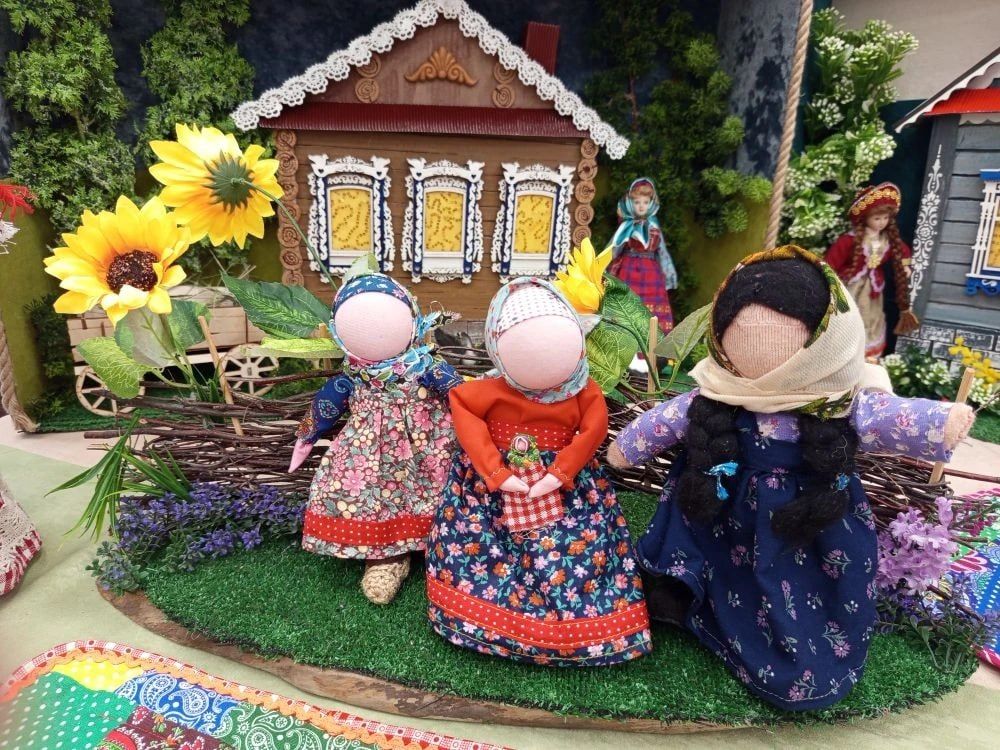 Мастерица из села Поспелово Татьяна Кучина создает лоскутные чудеса своими руками