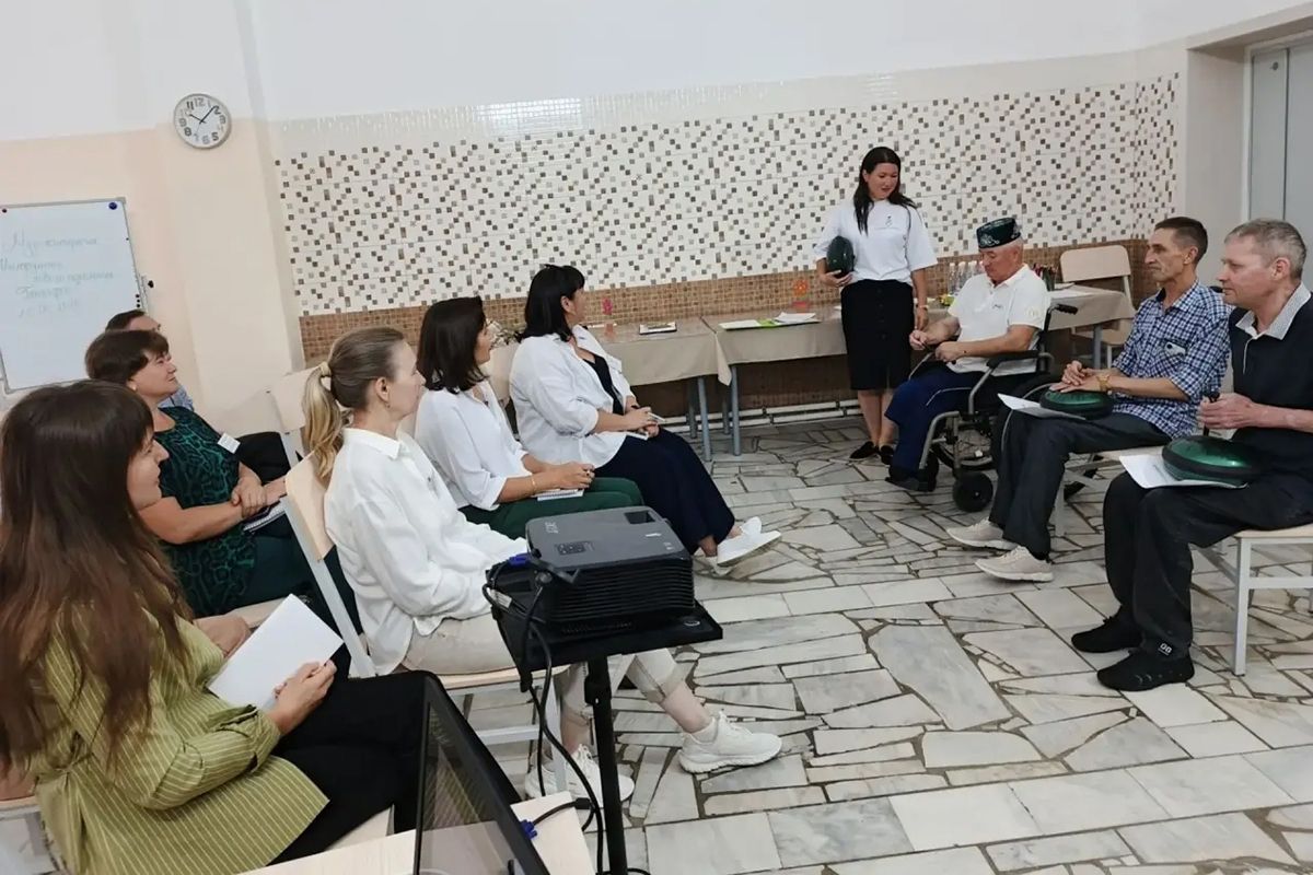 Специалисты Елабужского дома-интерната прошли обучение по музыкотерапии