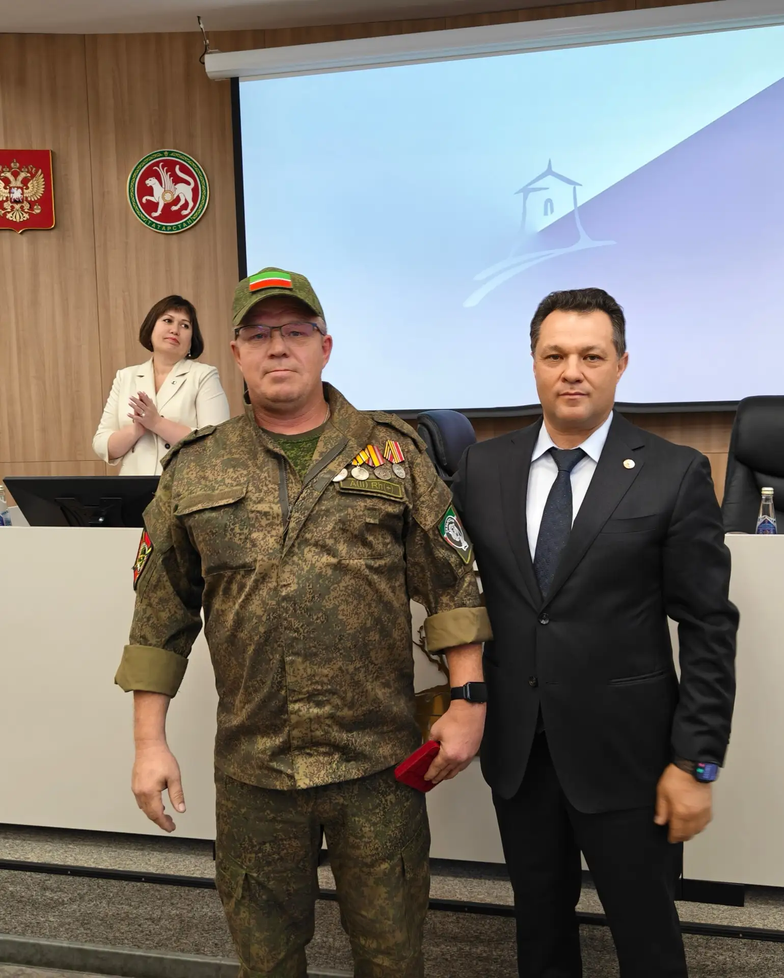 В Елабуге участников СВО наградили государственными наградами