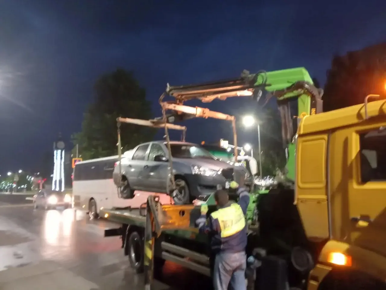 В Елабуге за два дня эвакуировали 11 автомобилей за неправильную парковку