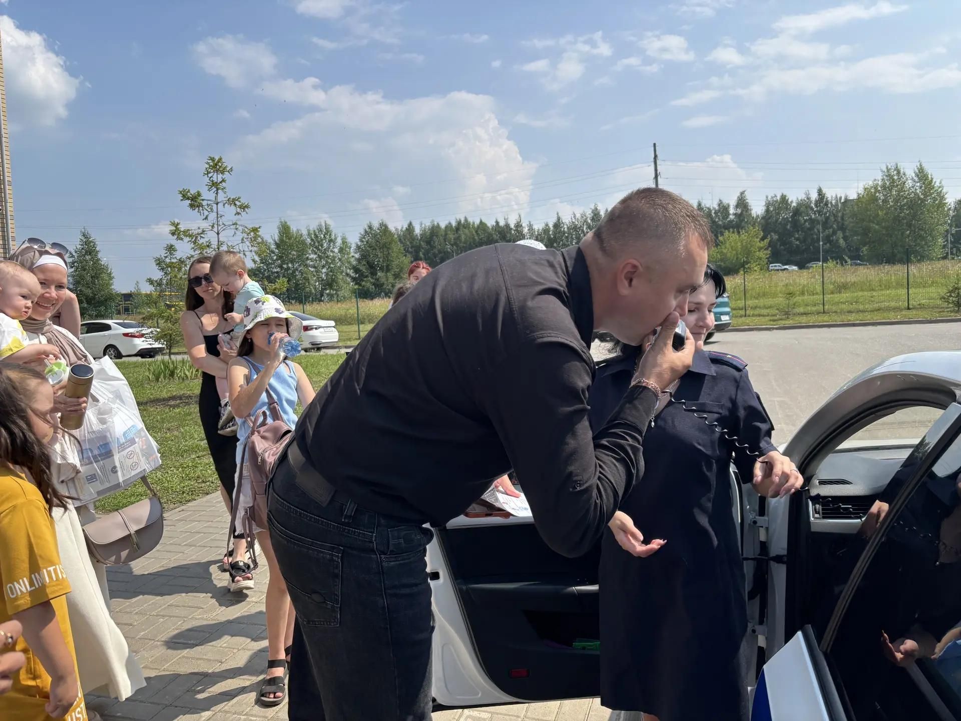 В Елабуге наградили юных художников конкурса по безопасности на дорогах