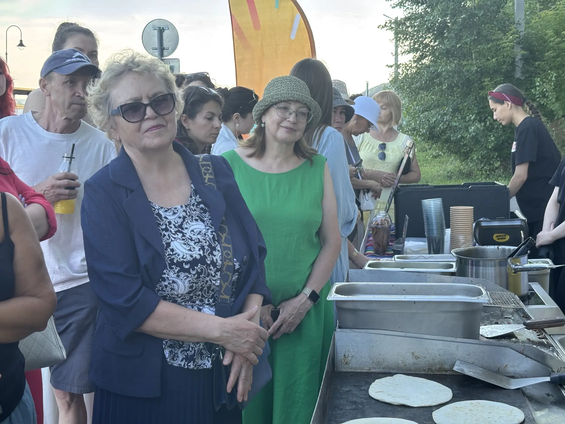 На городском пляже Елабуги звучала музыка и готовили такос