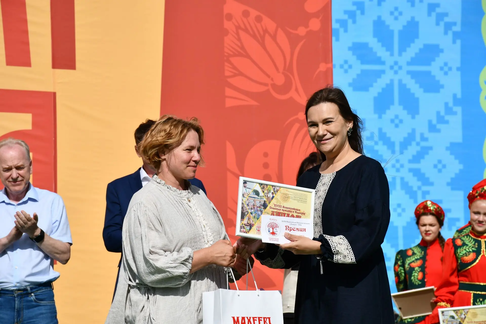 Кировская мастерица Людмила Шмырова создает керамику с мотивами леса