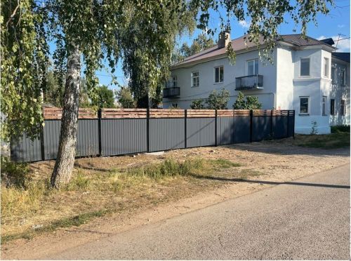 В Елабуге в этом году продолжится работа по замене заборов в рамках гранта главы района
