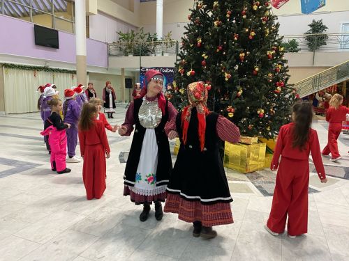 В Елабуге Рождество отметили песнями и хороводами