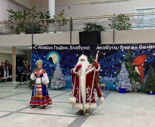 В Елабуге Рождество отметили песнями и хороводами