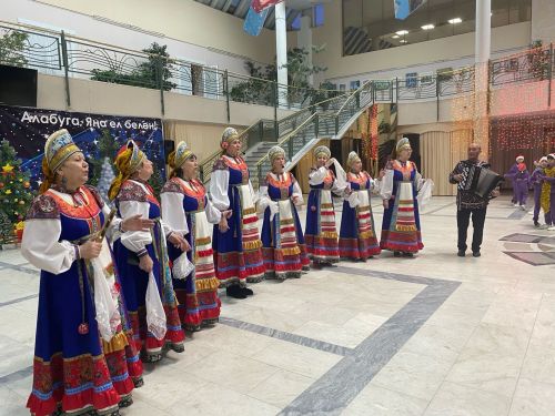 В Елабуге Рождество отметили песнями и хороводами