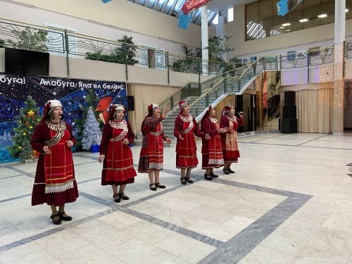В Елабуге Рождество отметили песнями и хороводами