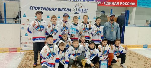 «Серебряные волки-2011» завоевали кубок Главы Менделеевского района