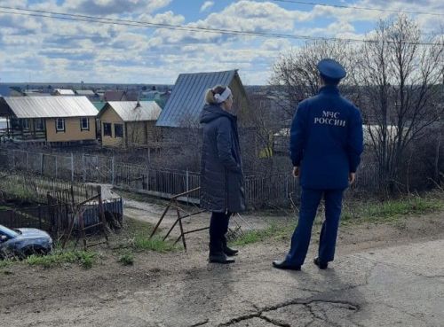 В Елабуге сотрудники МЧС напоминают о пожарной безопасности