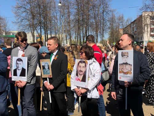 Елабужане могут почтить память героев-дедов, придя на  День Победы с их портретами
