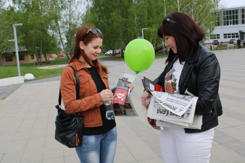 В Елабуге редакция газет «Новая Кама» и «Алабуга нуры» провела акцию «Георгиевская ленточка»