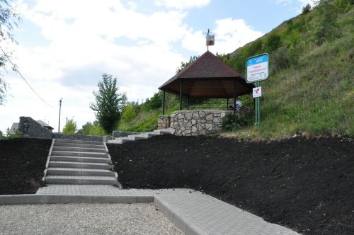 Работы по благоустройству родника «Городищенский» на стадии завершения