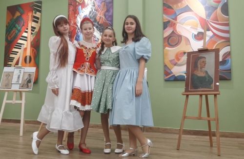 В Елабуге стартовал конкурс «Хрустальный микрофон»