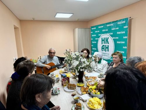 Редакция газет «Новая Кама» и «Алабуга нуры» поздравила своих ветеранов с Днем пожилых