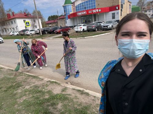 Сотрудники Елабужской ЦРБ присоединились к Всероссийскому субботнику