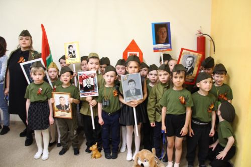 У елабужских дошколят прошел Парад Победы