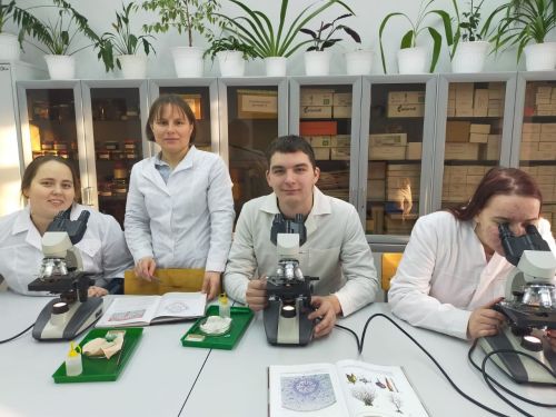 Парк «Александровский сад» исследуют ученые Елабужского института КФУ