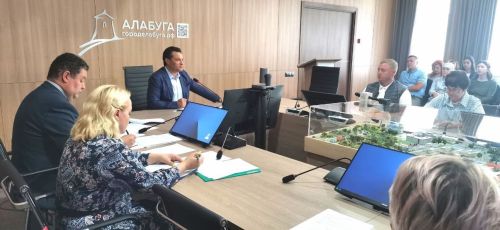 На развитие своего дела в Елабужском районе можно получить грант