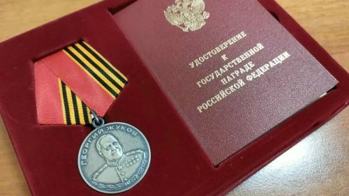 Елабужского бойца наградили медалью Жукова