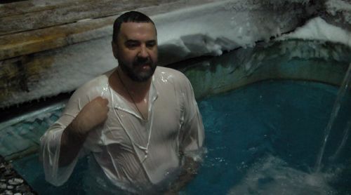 Врач Елабужской ЦРБ рассказал, кому нельзя окунаться в прорубь
