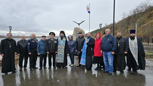 В Елабуге освятили памятник, посвященный морякам