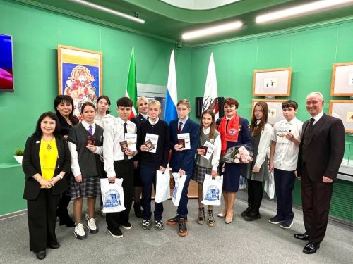 В Елабужском музее-заповеднике вручили паспорта юным гражданам России
