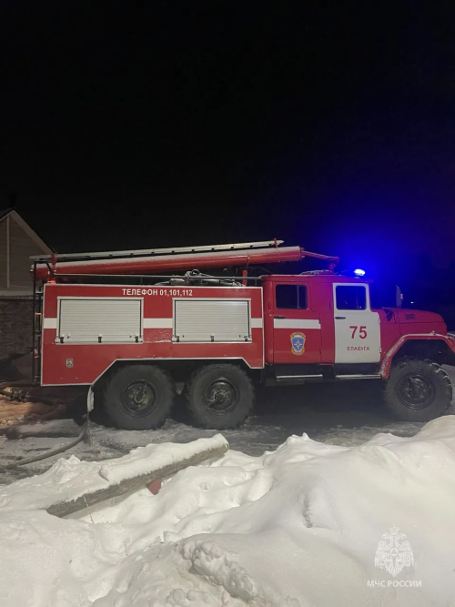 Пожар в селе Мальцево: скачок напряжения в телевизоре стал причиной возгорания дома